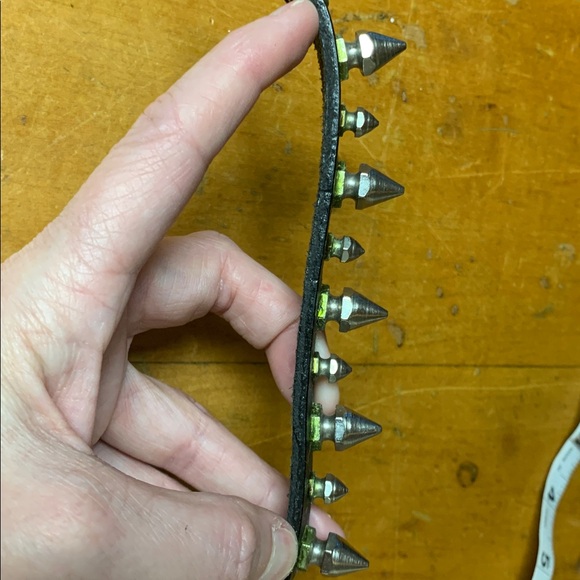 Hot Topic Vintage Black Studded Leather Choker and Bracelet set - Picture 7 of 13